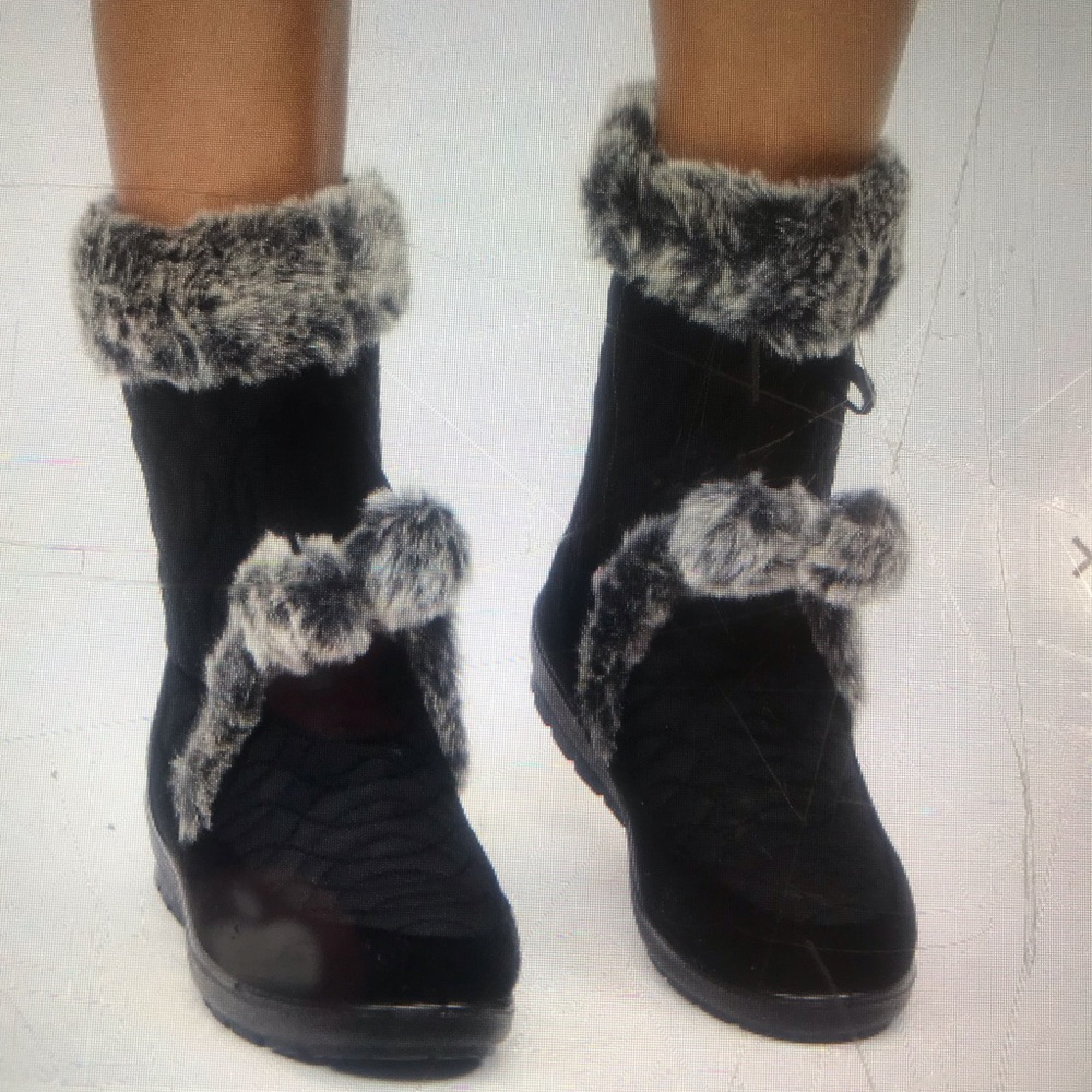 Shose - Picture 2 of 7